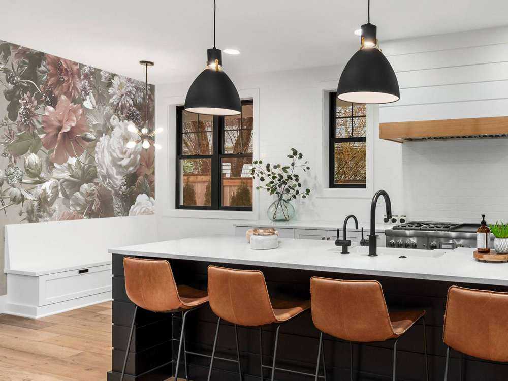 Big bouquet with poppies cream