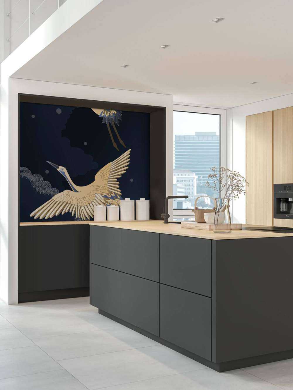 Kraanvogels in donkere nacht