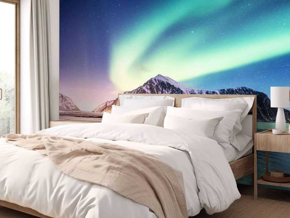 Clear northern lights