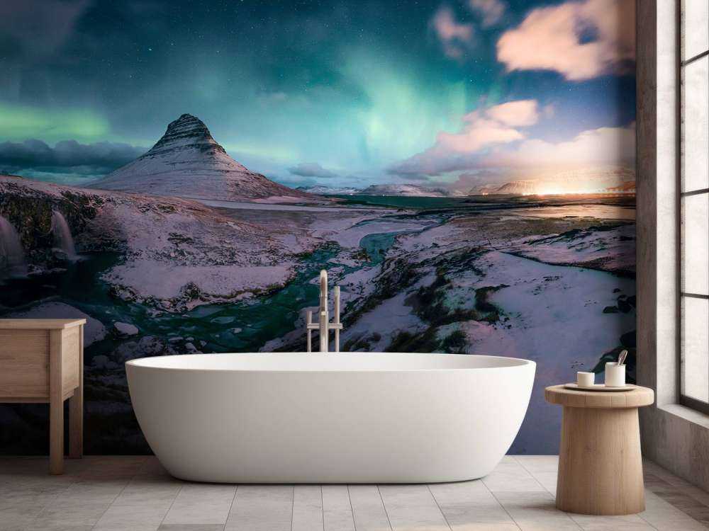 Kirkjufell with northern lights