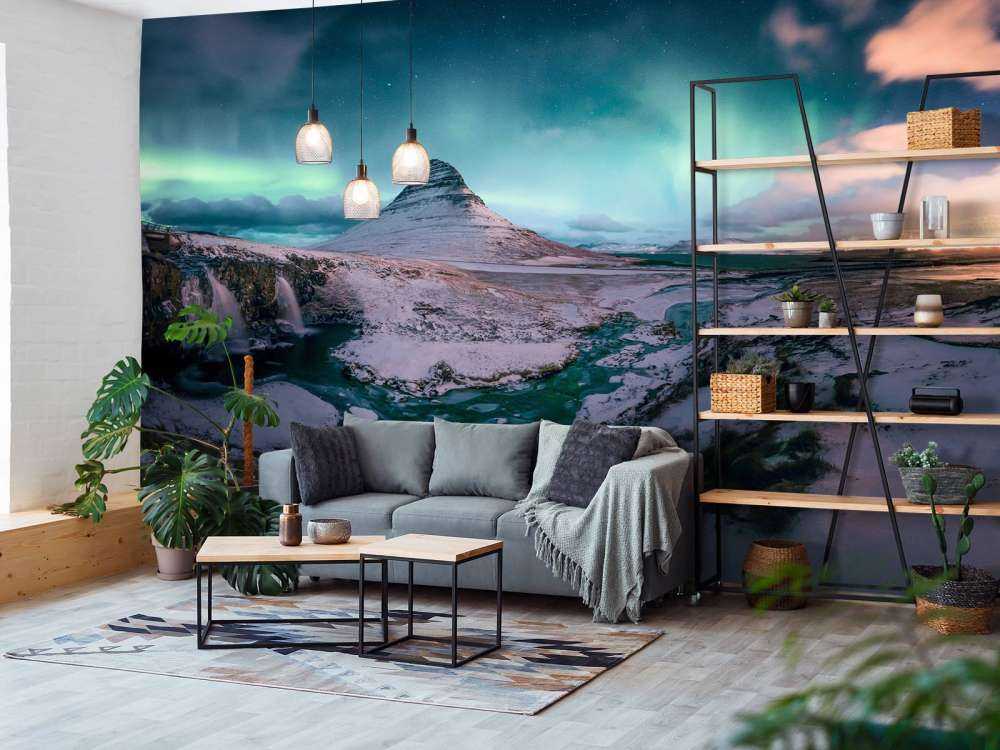 Kirkjufell with northern lights