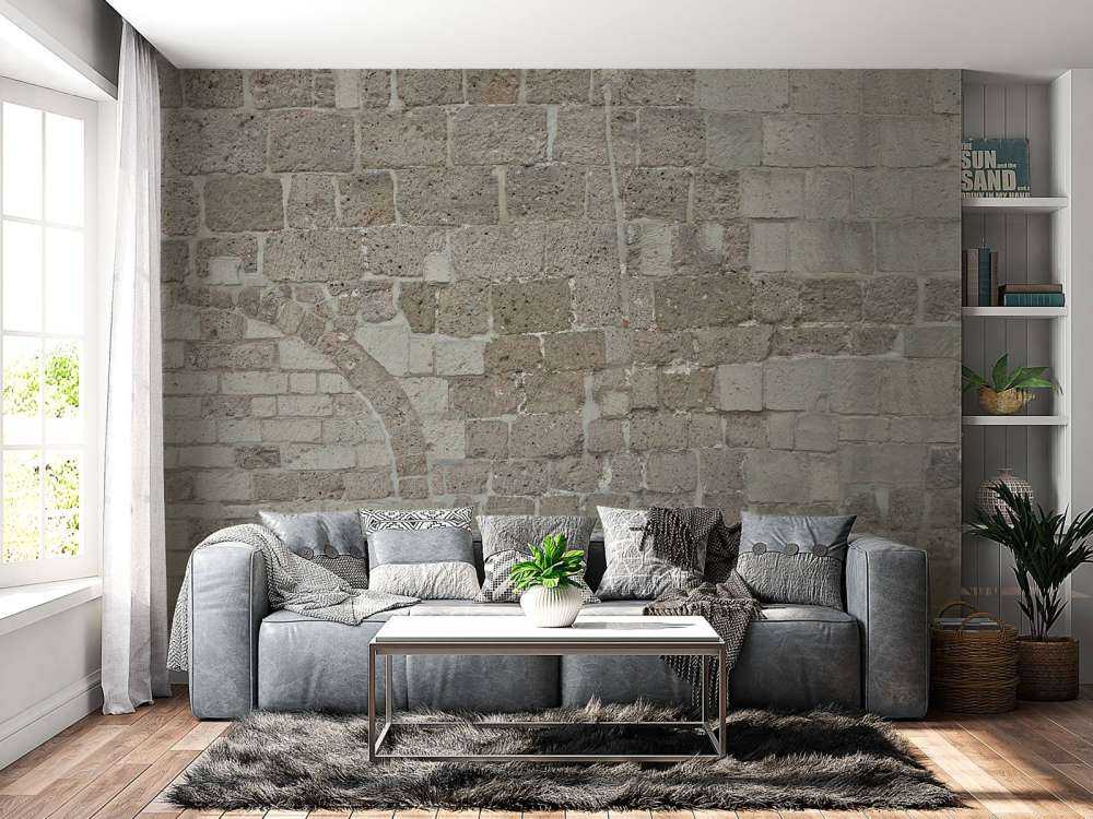 Een oude gerestaureerde muur