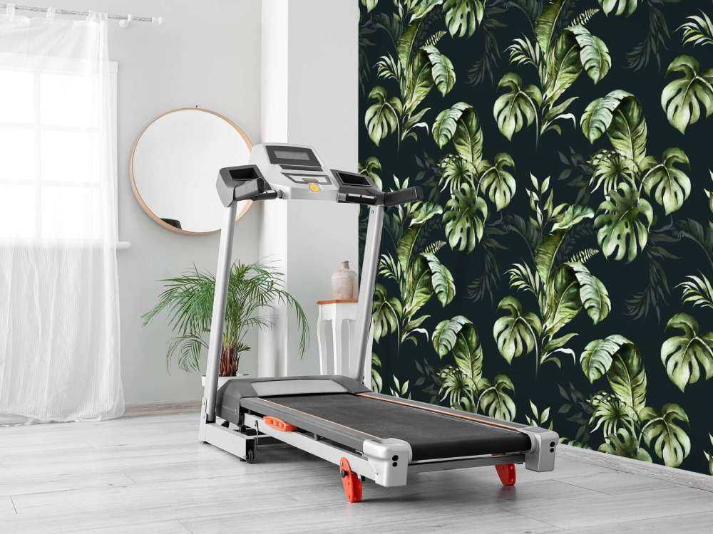 Green pattern with leaves