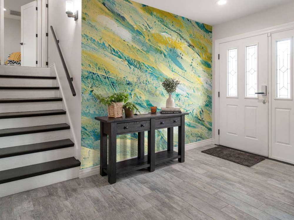 Coloured paint stripes