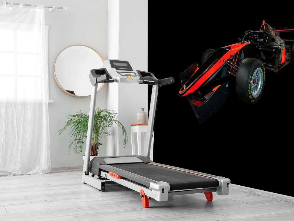 Formula 3 - Left front view - dark