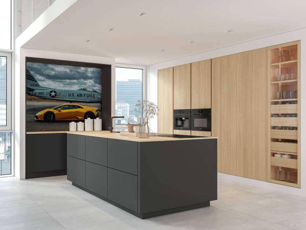 Speed on asphalt and air