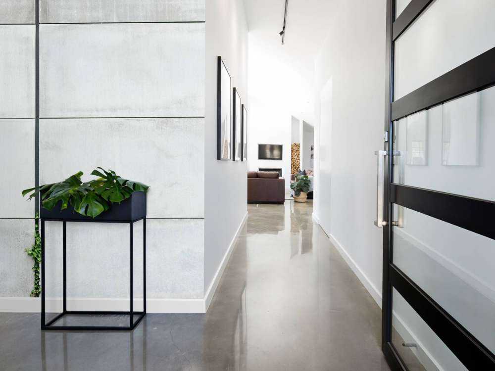 Wall of concrete slabs 