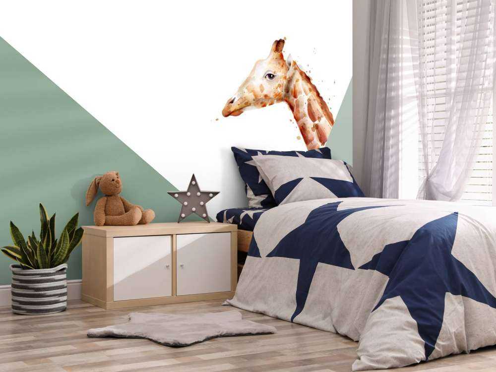 Green triangles with giraffe