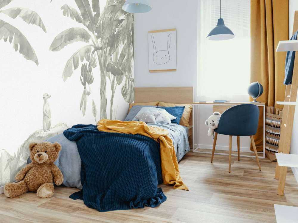 Small jungle animals in green