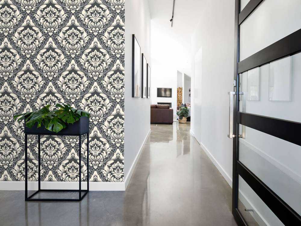 Baroque in shades of grey