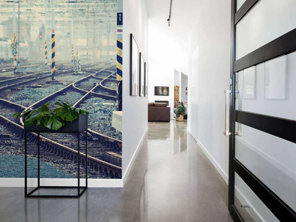 Train tracks and switches