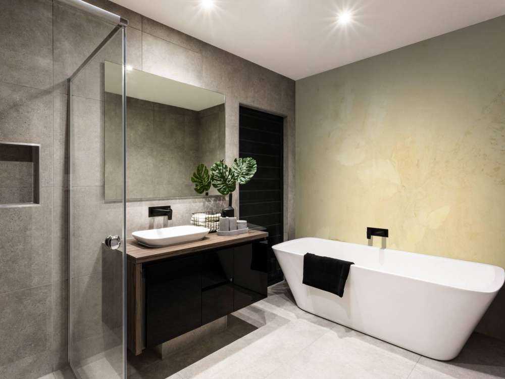 Plantain and wild geranium - backlight