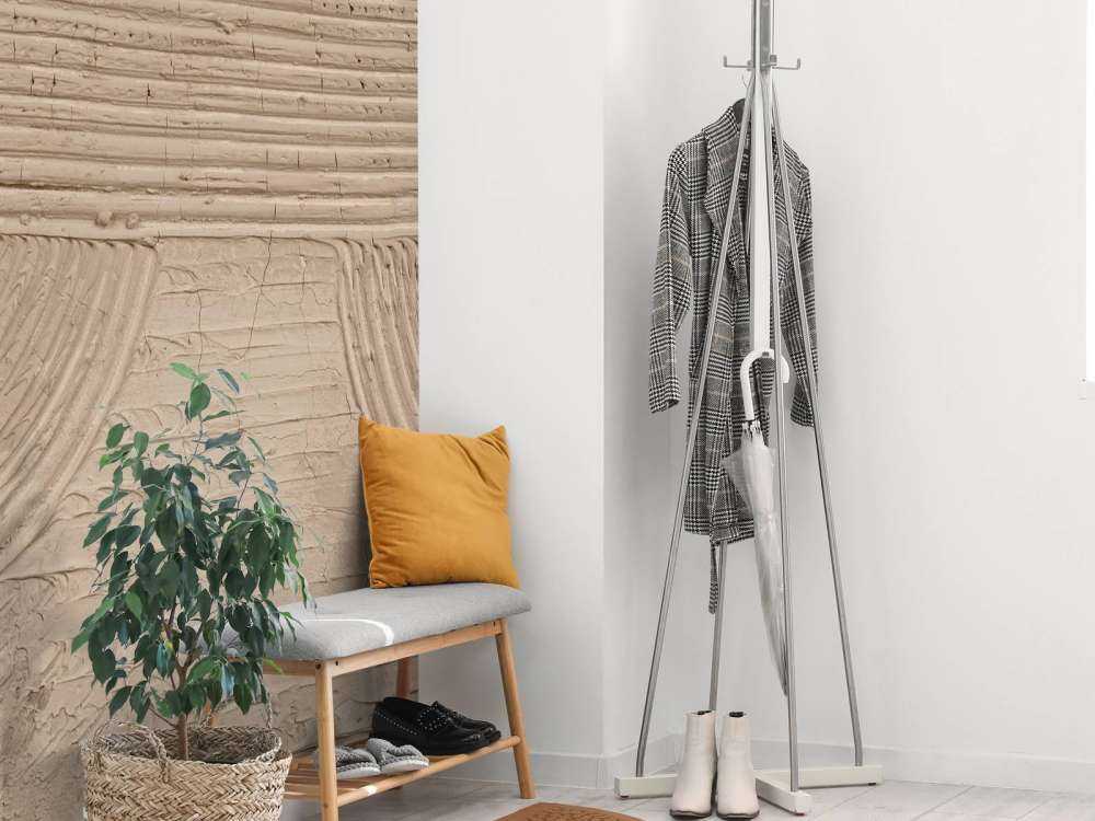 Lines and structures in taupe