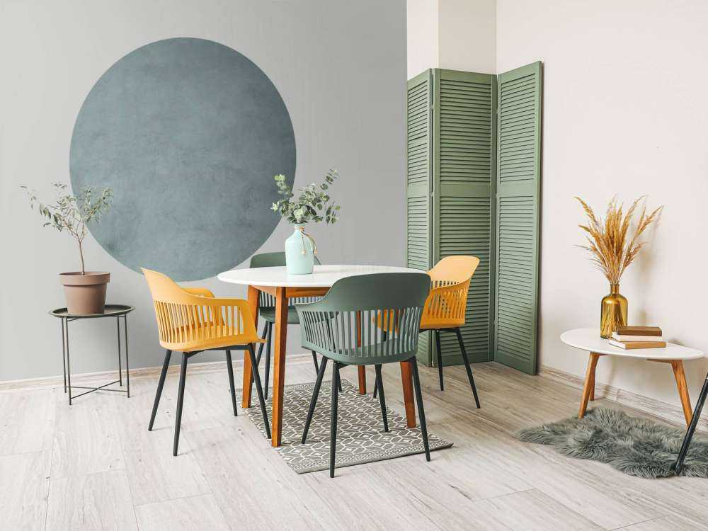 Concrete with shades of green