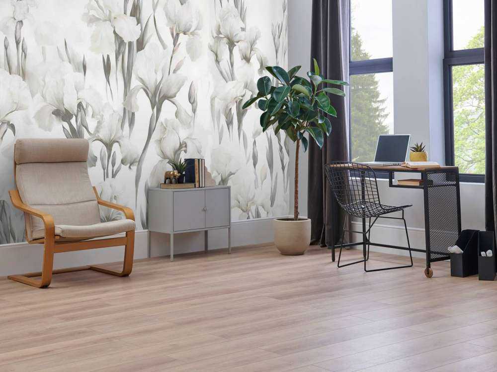 Irises Dance Seamless Warm Beige