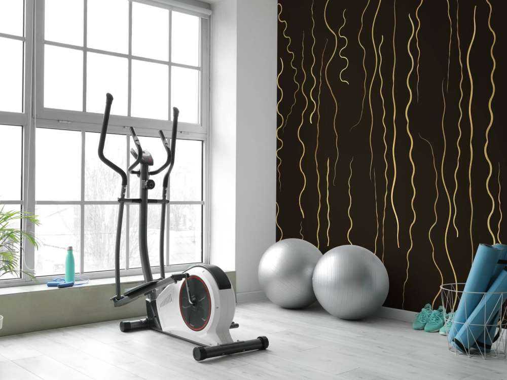 Organic lines grass gold on ebony black