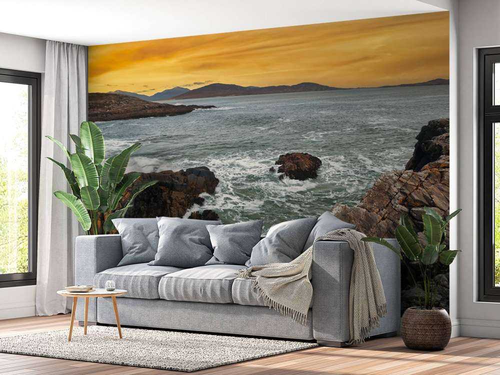 Rotsen langs de kust