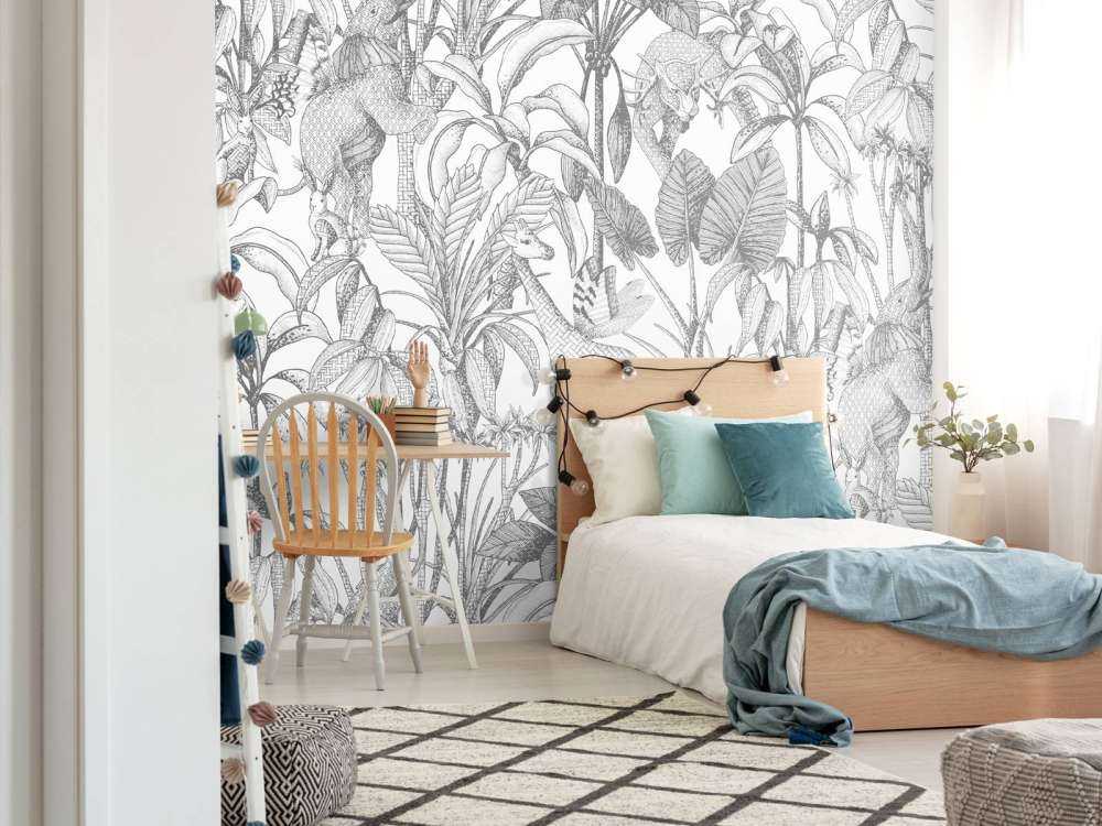 Animals between palm trees