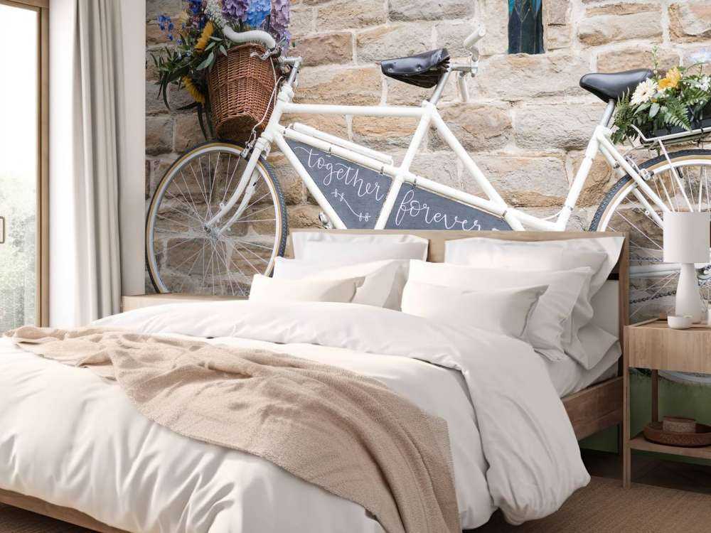 Vintage wedding bike