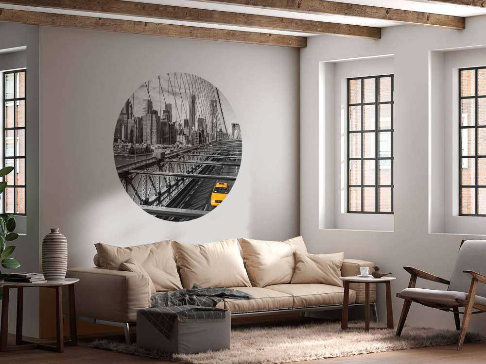 A taxi across the Brooklyn Bridge
