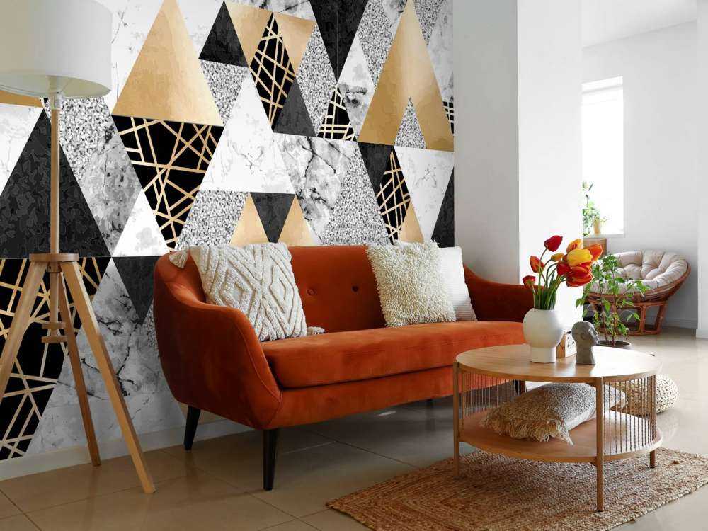 Marble triangles with gold