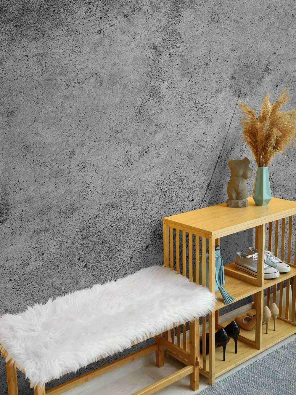 Coarse grey wall