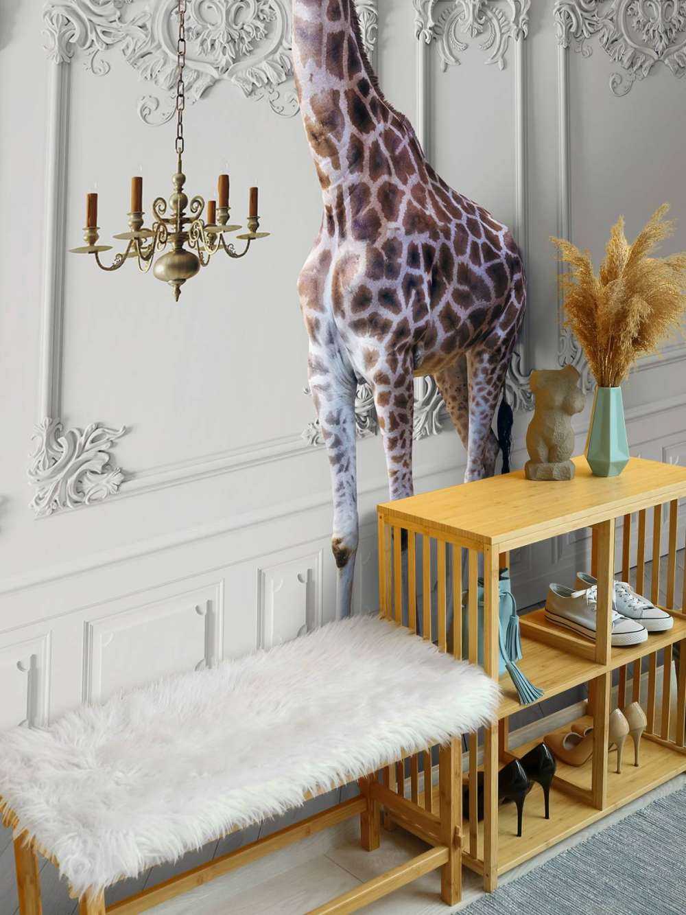 Giraffe with candlestick