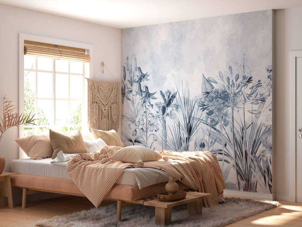 Monochrome Floral Elegance