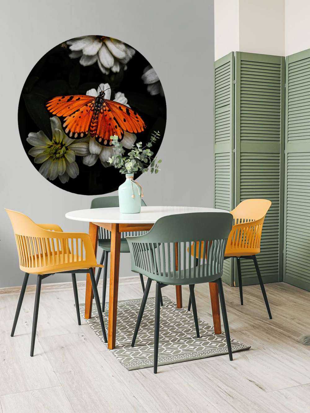 Monarch butterfly on a flower