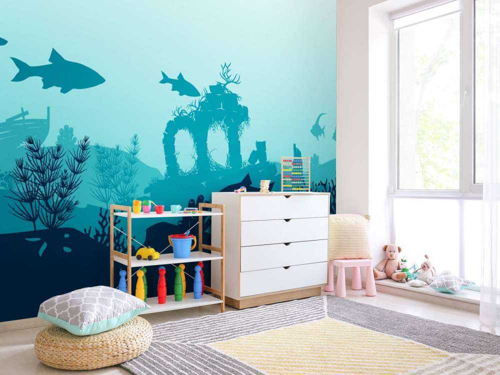 Underwater silhouettes