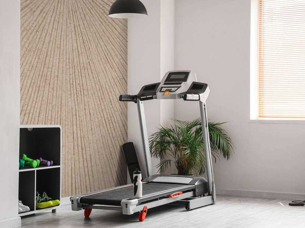 Structure with lines in beige brown