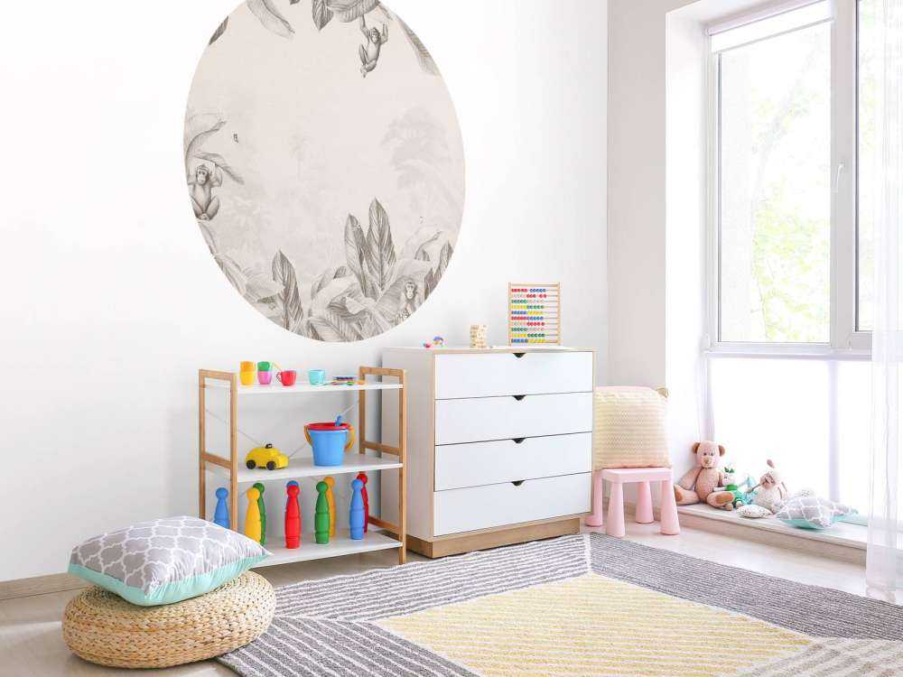 Playful jungle meeting