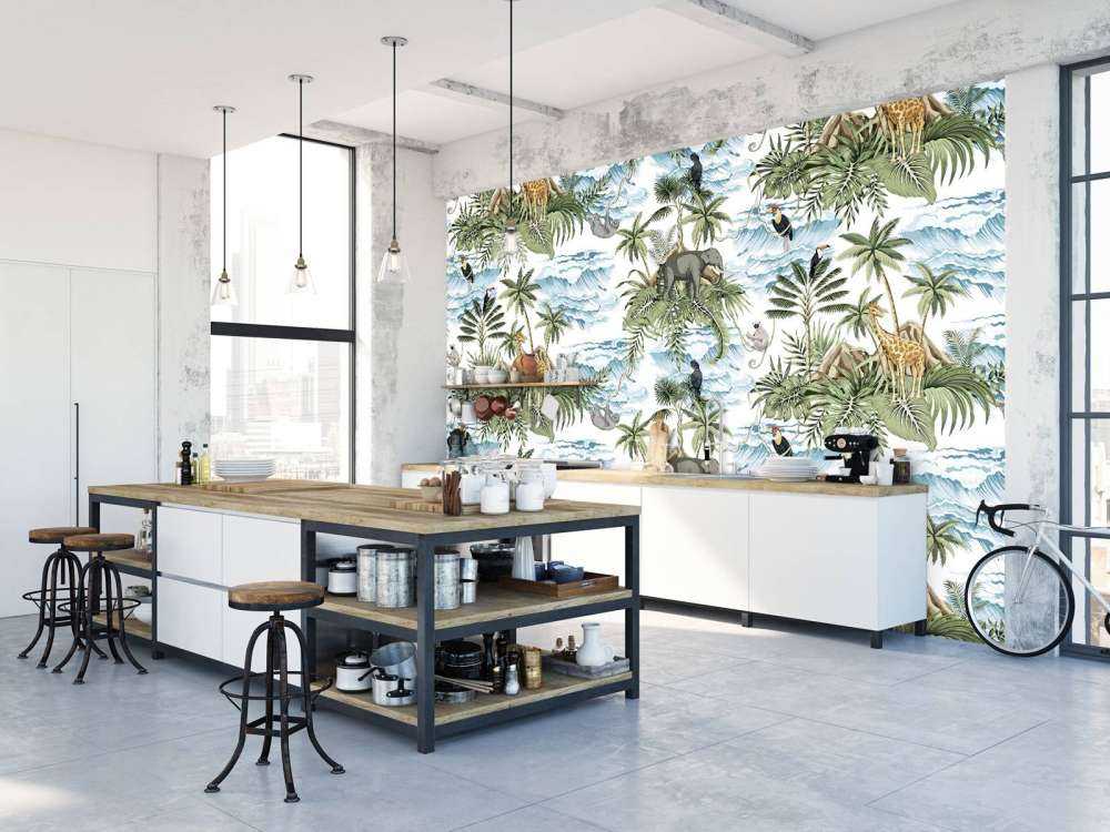 Animals between the leaves