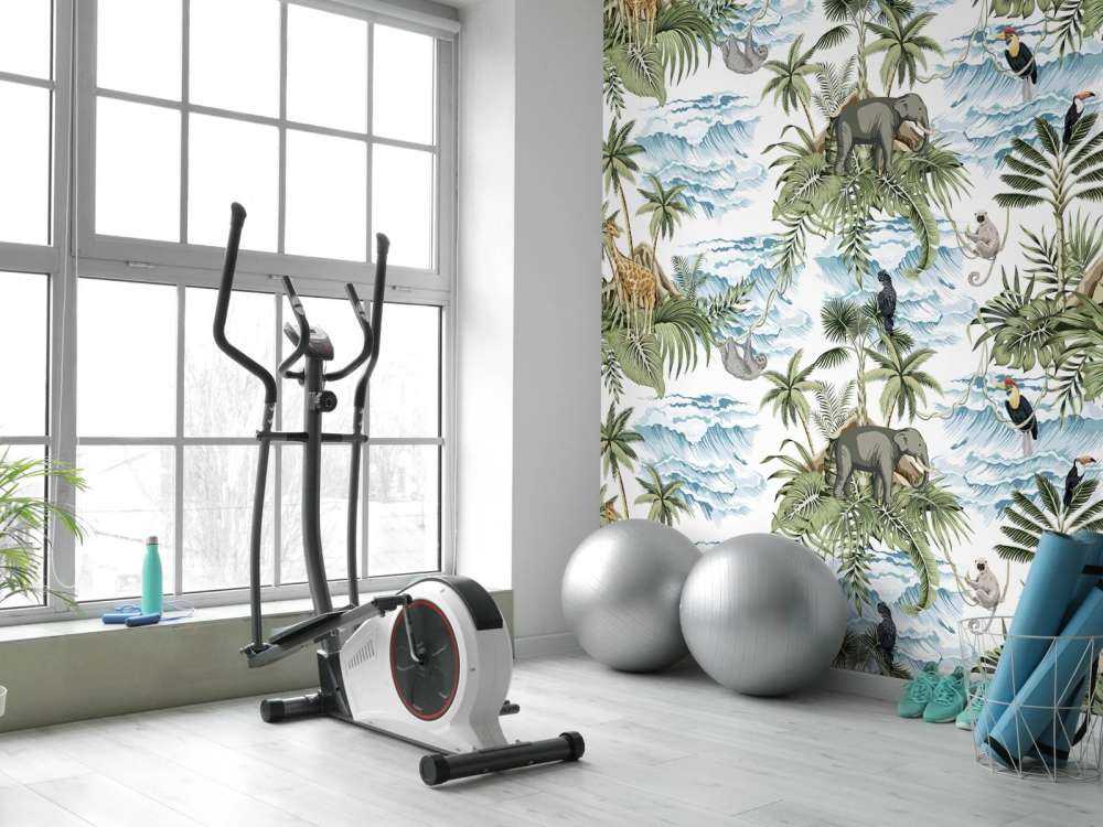 Animals between the leaves