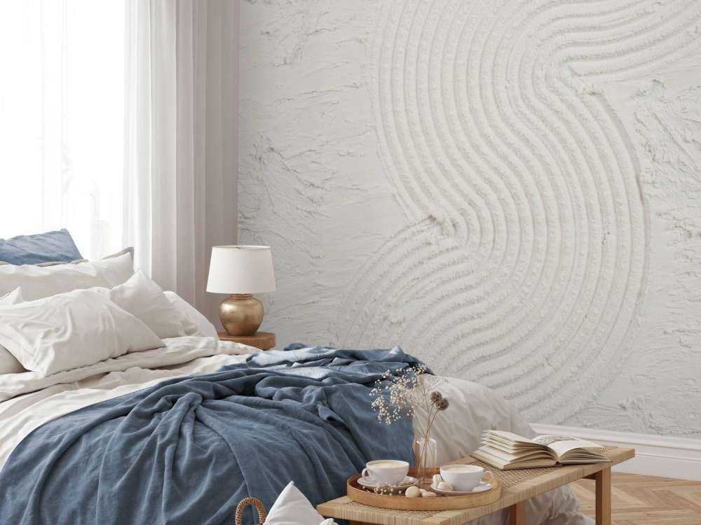 Organic lines and structures hem in off white