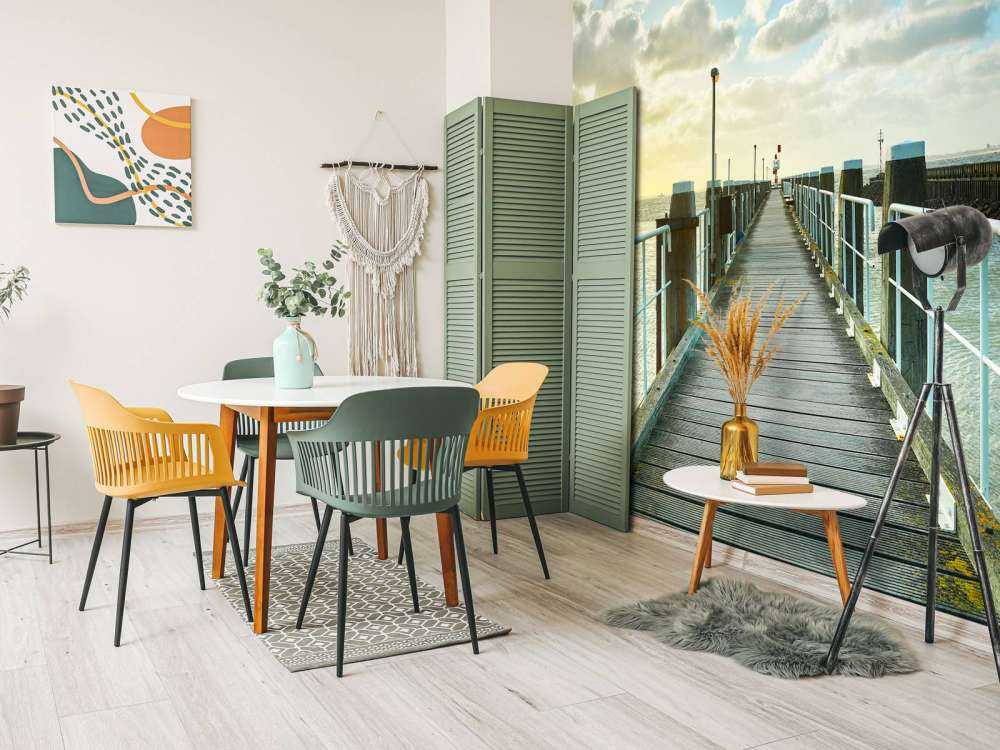 Scaffolding on the coast