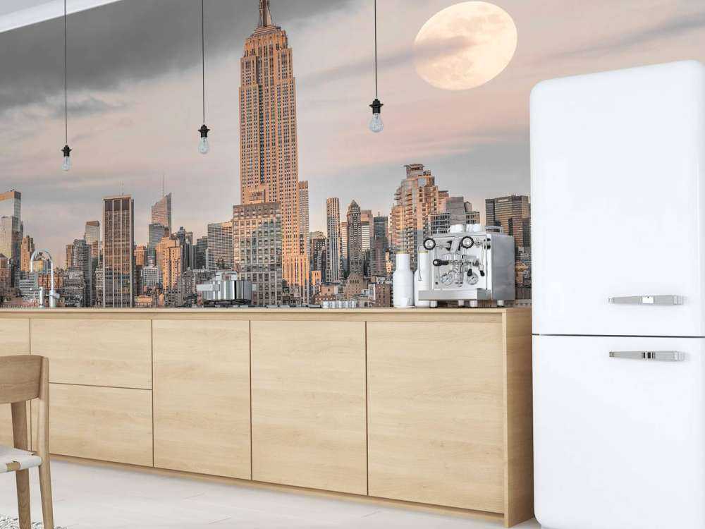 Empire State Building with skyline