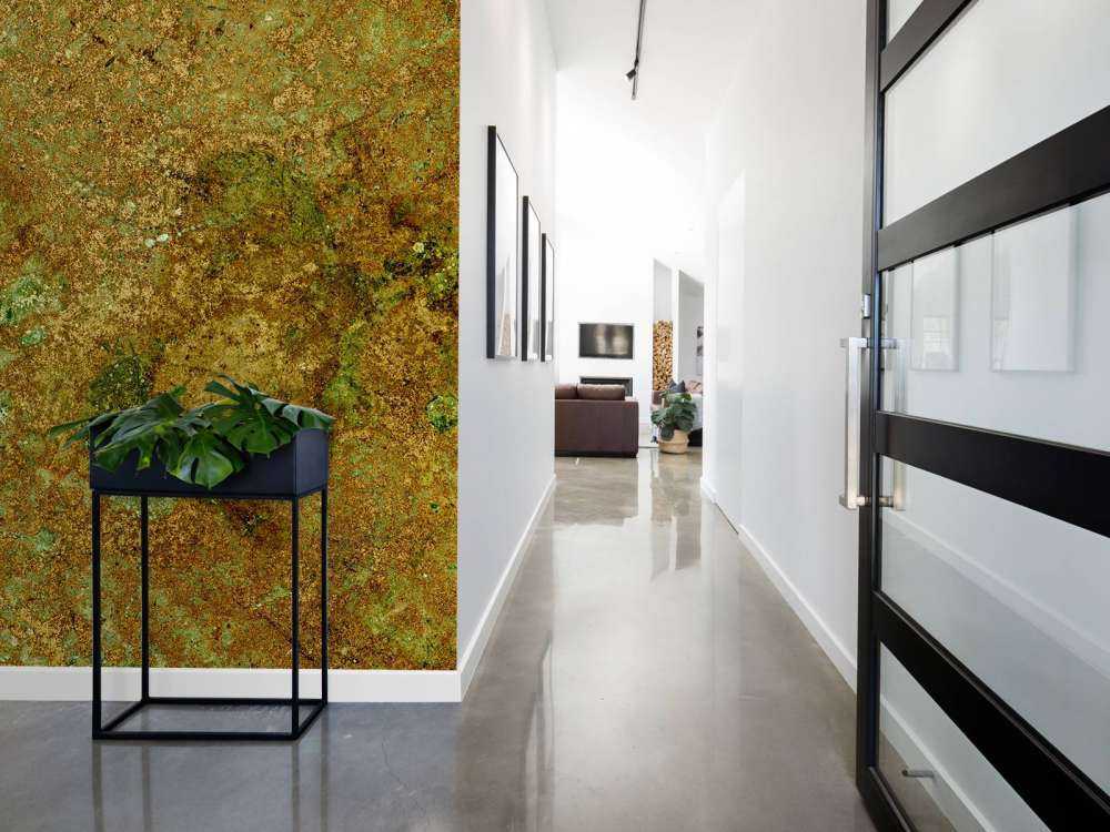 Gold coloured structure