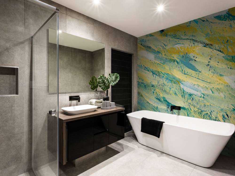 Coloured paint stripes