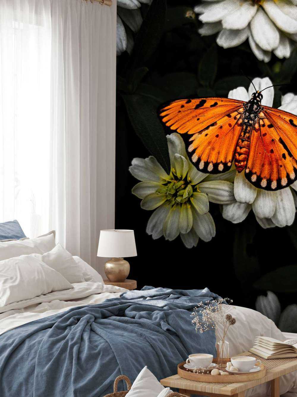 Monarch butterfly on a flower