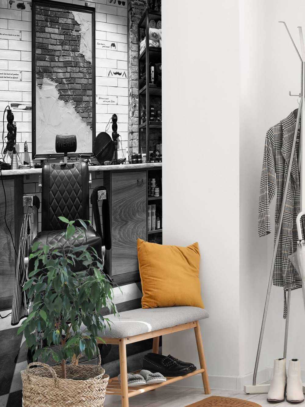 The hairdresser's chair