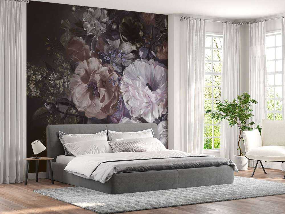 Bouquet with lilac cream