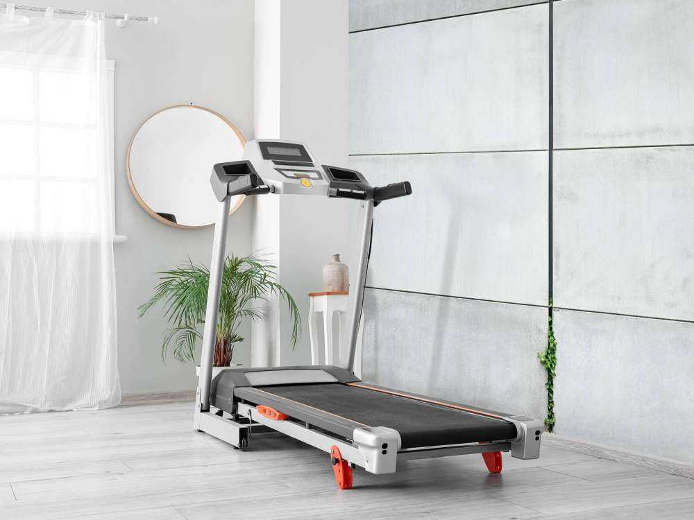 Wall of concrete slabs 