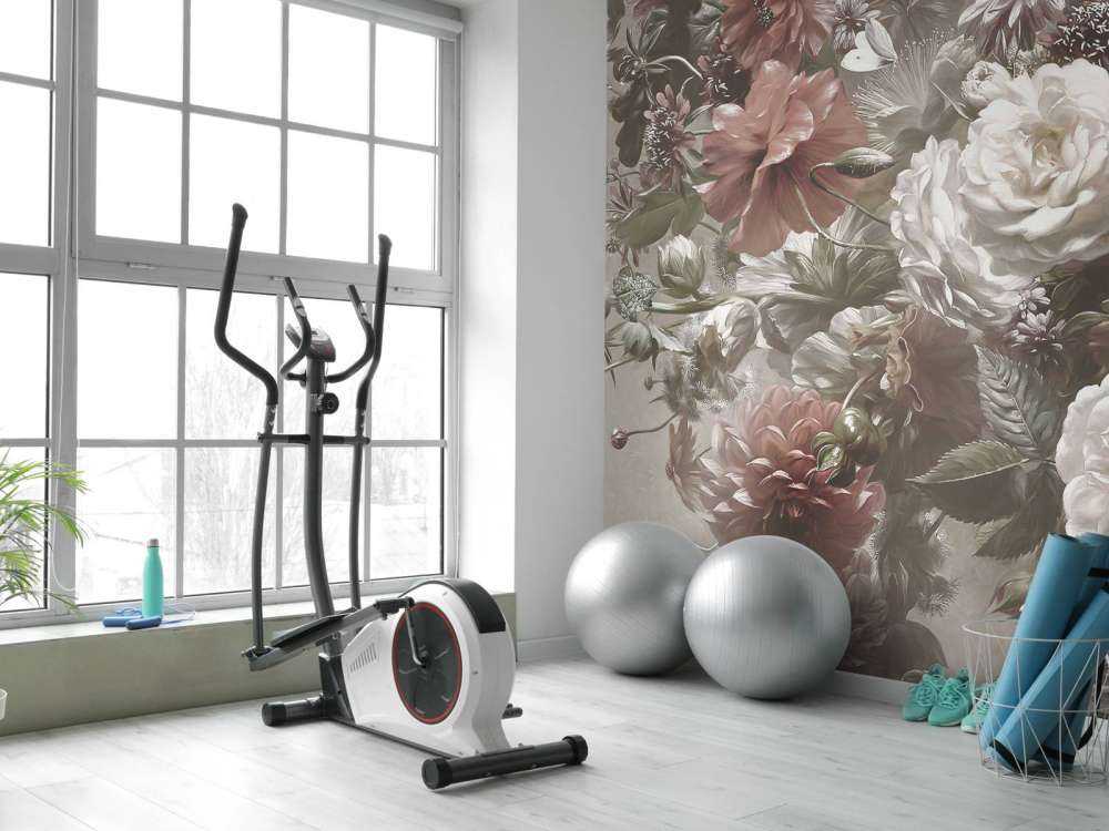 Big bouquet with poppies cream