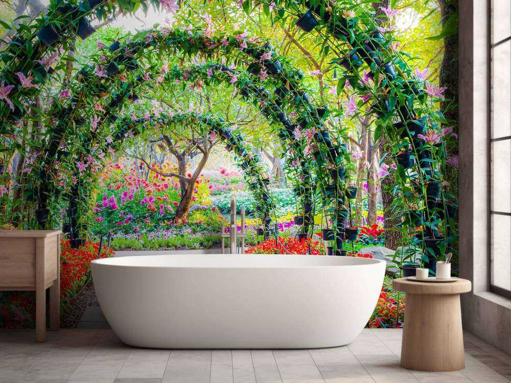 Bloemenbogen in een parkje