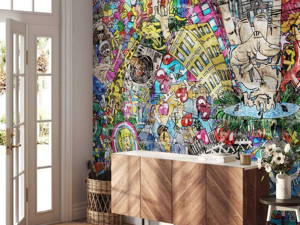 Graffiti hustle and bustle