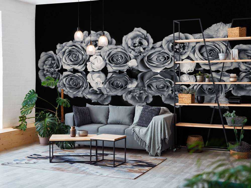 Roses bouquet black and white