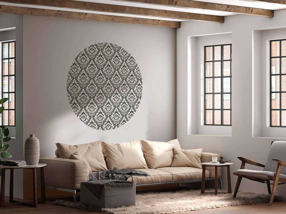 Baroque in shades of grey