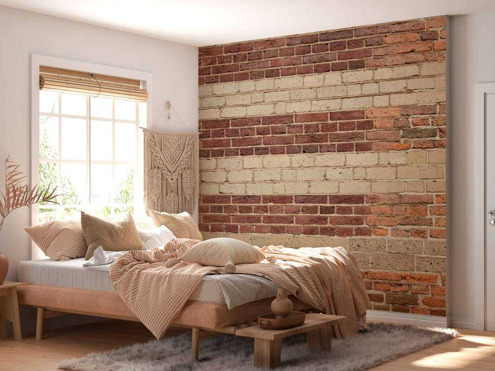 Muur met verschillende soorten bakstenen