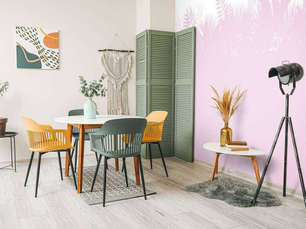 Silhouettes palm leaves, pink